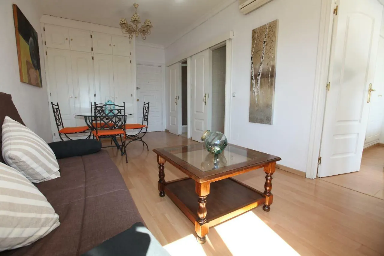 Apartamento amueblado Estepona-Marbella un dormitorio, 2 camas, sofa cama salon, a 1 Km playa, cortas temporadas. 0*, Estepona España