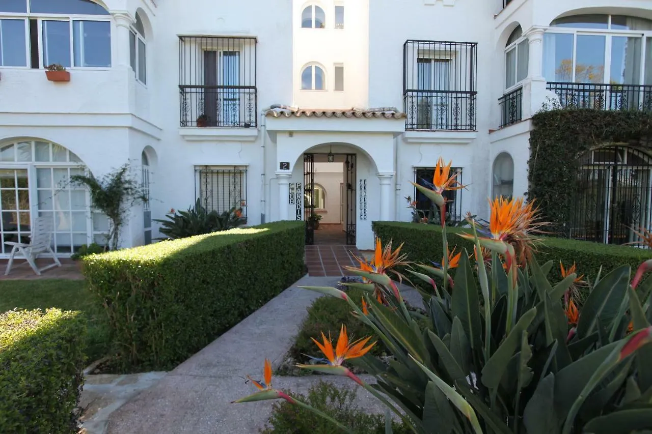 Apartamento amueblado Estepona-Marbella un dormitorio, 2 camas, sofa cama salon, a 1 Km playa, cortas temporadas. España